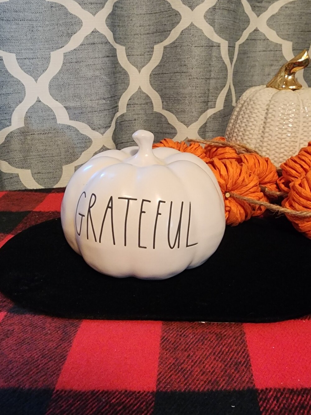 White 'Grateful' Pumpkin Decoration